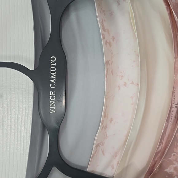 NWT Vince Camuto 5 Pack No Show Bikini Panties Floral Solid Gray Mauve Size XL - Picture 2 of 12